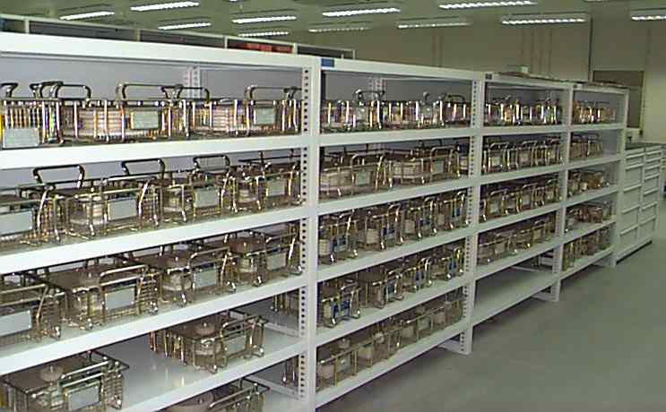 Milling cutter storage baskets